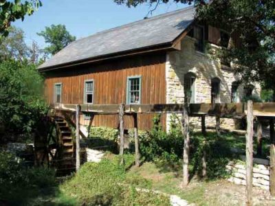 Homestead Heritage Teaches Rural Crafts Image